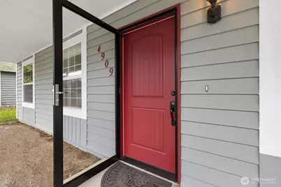 4909 38th Street NE, Tacoma, WA 98422 - Photo 3