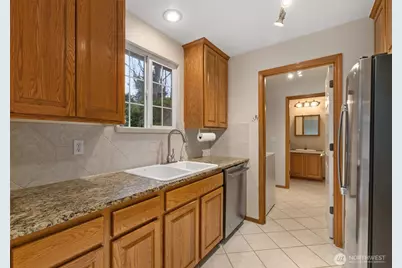 4909 38th Street NE, Tacoma, WA 98422 - Photo 9