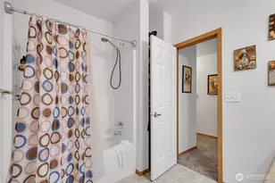 18527 101st Ave Ct E, Puyallup, WA 98375 - Photo 21