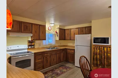 1965 West Side Hwy #19, Kelso, WA 98626 - Photo 9