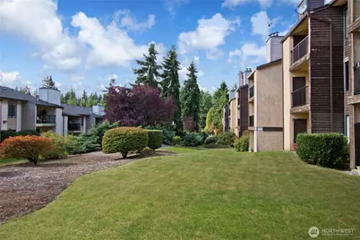 12525 NE 145th Place #F93, Kirkland, WA 98034 - Photo 3
