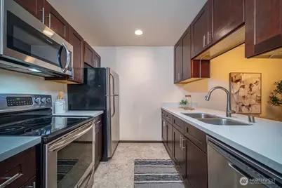 11532 15th Avenue NE #401, Seattle, WA 98125 - Photo 7