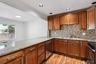 10410 NE 32nd Pl, Bellevue, WA 98004 - Photo 7