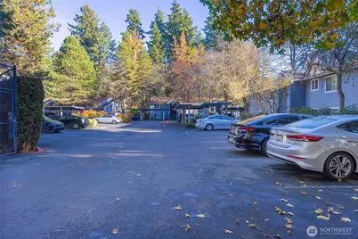 10026 NE 127th Place #D117, Kirkland, WA 98034 - Photo 19