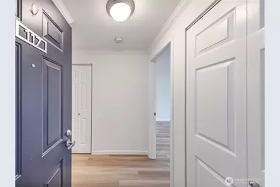 10026 NE 127th Place #D117, Kirkland, WA 98034 - Photo 3