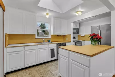 4812 S 172nd Place, SeaTac, WA 98188 - Photo 9