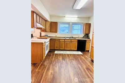 304 Emerson Avenue, Hoquiam, WA 98550 - Photo 11