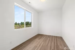 3215 219th Ave E, Lake Tapps, WA 98391 - Photo 9