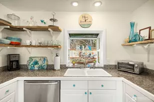 24410 Vashon Hwy SW, Vashon, WA 98070 - Photo 11