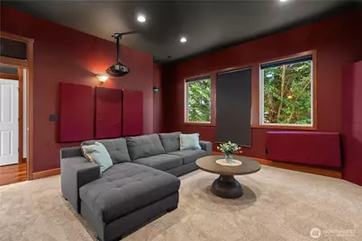 20619 NE 16th Street, Sammamish, WA 98074 - Photo 23