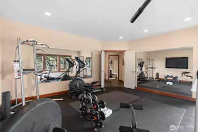 20619 NE 16th Street, Sammamish, WA 98074 - Photo 25