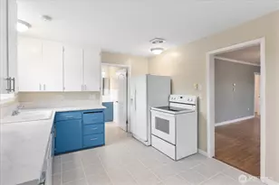 1016 Rockefeller Ave, Everett, WA 98201 - Photo 7