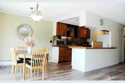 321 Bellevue Way SE #403, Bellevue, WA 98004 - Photo 5