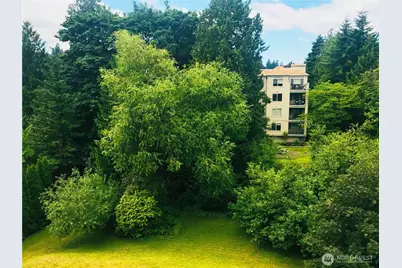 321 Bellevue Way SE #403, Bellevue, WA 98004 - Photo 19