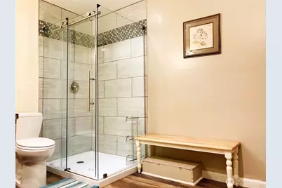 321 Bellevue Way SE #403, Bellevue, WA 98004 - Photo 17