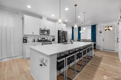 8770 69th Place NE, Marysville, WA 98270 - Photo 7