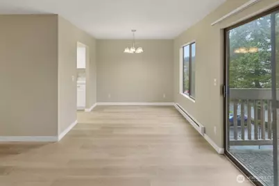 10506 NE 32nd Place #G203, Bellevue, WA 98004 - Photo 7