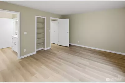 10506 NE 32nd Place #G203, Bellevue, WA 98004 - Photo 17