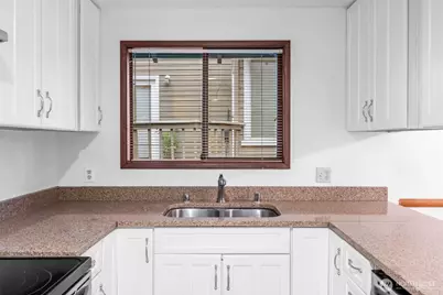 1210 101st Place NE #1210, Bellevue, WA 98004 - Photo 13