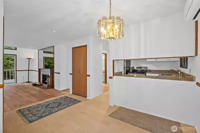 1210 101st Place NE #1210, Bellevue, WA 98004 - Photo 5