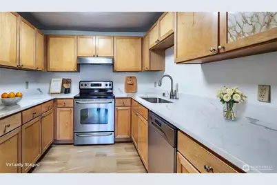 1215 S 237th Lane #1308, Des Moines, WA 98198 - Photo 3