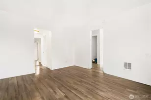 806 5th St SE, Auburn, WA 98002 - Photo 5