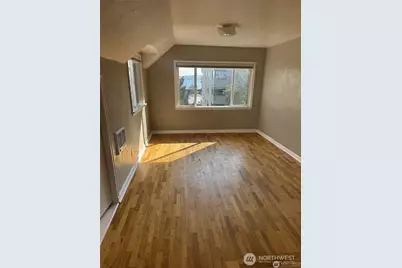 215 W Kinnear Place, Seattle, WA 98119 - Photo 25