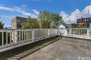 215 W Kinnear Pl, Seattle, WA 98119 - Photo 7