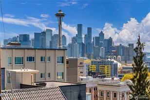 215 W Kinnear Pl, Seattle, WA 98119 - Photo 5