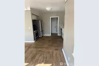 215 W Kinnear Place, Seattle, WA 98119 - Photo 13