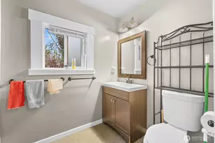 1025 S 84th St, Tacoma, WA 98444 - Photo 19