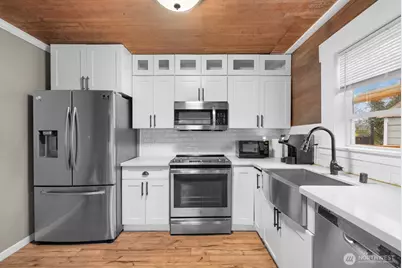 1025 S 84th Street, Tacoma, WA 98444 - Photo 3