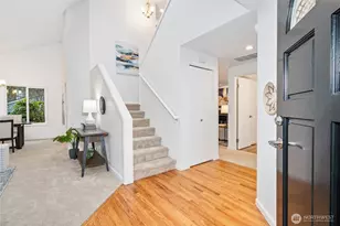 24221 SE 38th Pl, Sammamish, WA 98029 - Photo 3