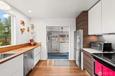 1510 S Proctor Street, Tacoma, WA 98405 - Photo 13