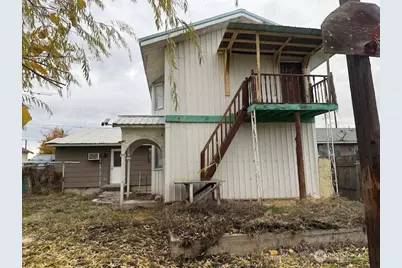 314 Liberty Avenue, Granger, WA 98932 - Photo 5