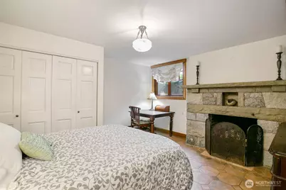 1220 10th Avenue E, Seattle, WA 98102 - Photo 31