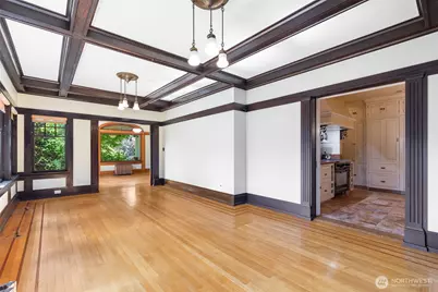 1220 10th Avenue E, Seattle, WA 98102 - Photo 15