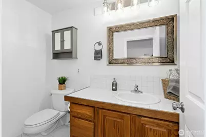 18901 61 Avenue NE, Kenmore, WA 98028 - Photo 11