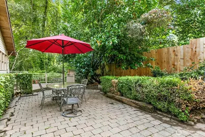 18901 61 Avenue NE, Kenmore, WA 98028 - Photo 21