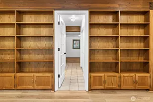 18901 61st Ave NE, Kenmore, WA 98028 - Photo 19