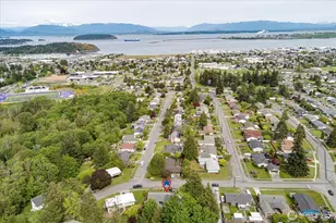 2106 E Ave, Anacortes, WA 98221 - Photo 5