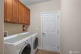 8327 Vashon Dr NE, Lacey, WA 98516 - Photo 27