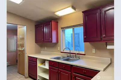 37585 Western Avenue NE, Coulee City, WA 99115 - Photo 13