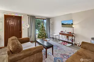 908 Liberty St, Lynden, WA 98264 - Photo 9