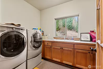 191 Whisper Creek Road, Cle Elum, WA 98922 - Photo 9