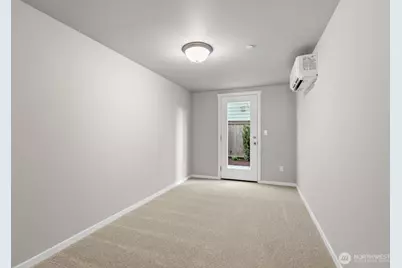 7027 Rainier Drive #G, Everett, WA 98203 - Photo 9