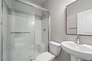 7027 Rainier Dr, Everett, WA 98203 - Photo 11