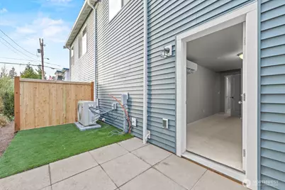 7027 Rainier Drive #G, Everett, WA 98203 - Photo 27