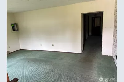 4086 Valley Hwy, Deming, WA 98244 - Photo 11