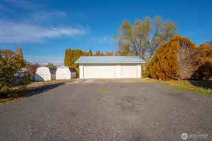 726 E Main Ave, Soap Lake, WA 98851 - Photo 35